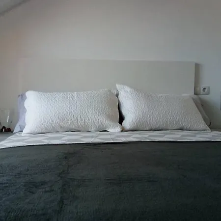 Aldara A Escasos Metros De La Playa